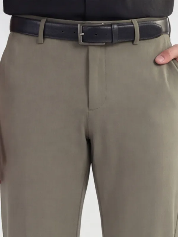 Highlander Men Olive Slim Fit Solid Formal Trouser