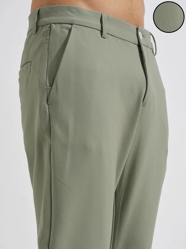 Highlander Men Olive Slim Fit Solid Formal Trouser