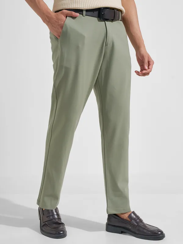 Highlander Men Olive Slim Fit Solid Formal Trouser