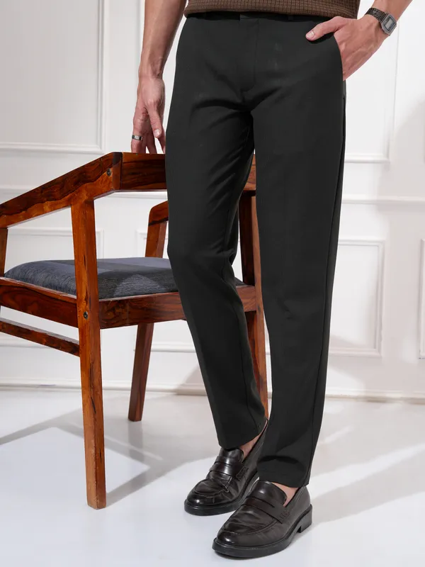 Highlander Men Black Solid Slim Fit Regular Trousers
