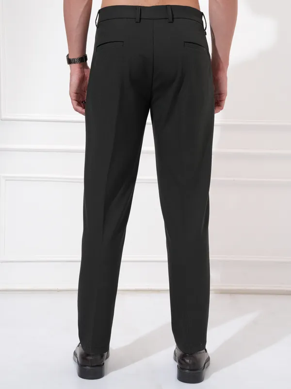 Highlander Men Black Solid Slim Fit Regular Trousers