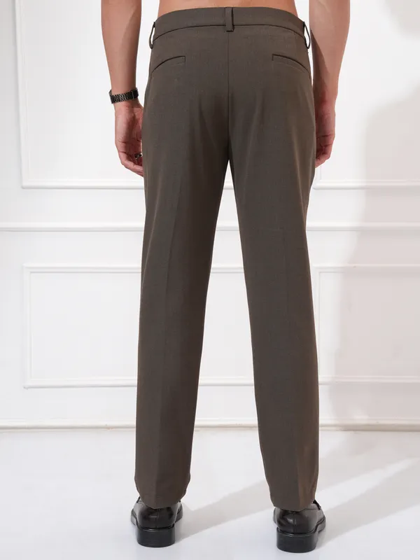 Highlander Men Khaki Solid Slim Fit Regular Trousers