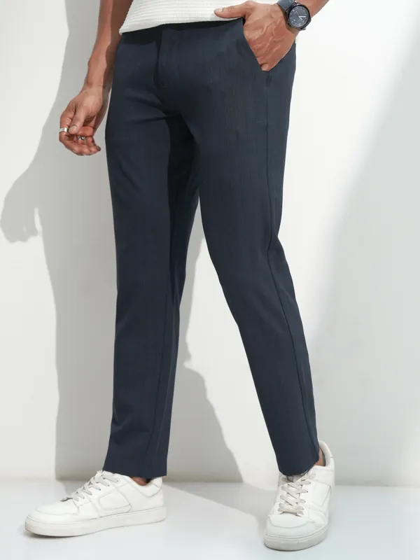 Highlander Men Navy Blue Slim Fit Solid Casual Trouser
