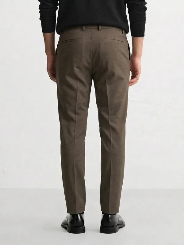 Highlander Men Brown Slim Fit Solid Casual Trouser