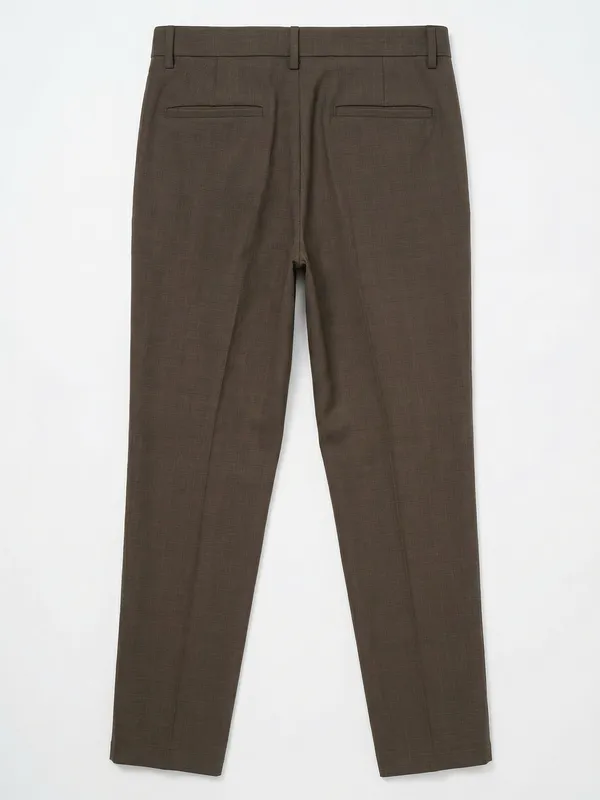 Highlander Men Brown Slim Fit Solid Casual Trouser