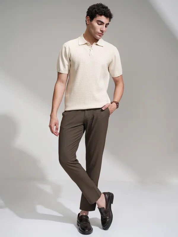 Highlander Men Brown Slim Fit Solid Casual Trouser