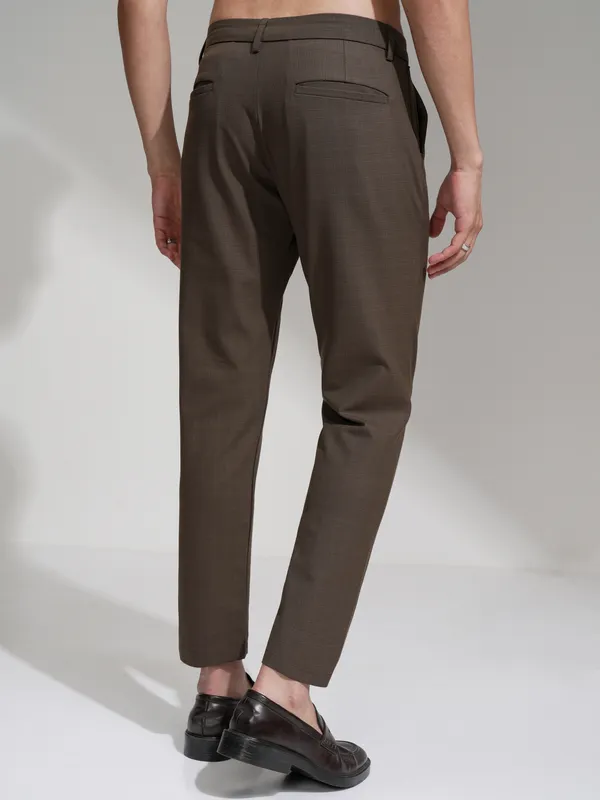 Highlander Men Brown Slim Fit Solid Casual Trouser