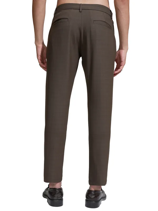 Highlander Men Brown Slim Fit Solid Casual Trouser