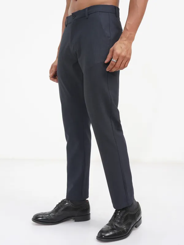 Highlander Men Navy Blue Slim Fit Checked Casual Trouser