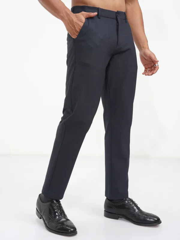 Highlander Men Navy Blue Slim Fit Checked Casual Trouser