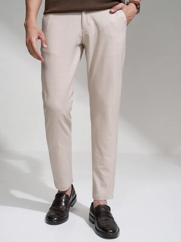 Highlander Men Beige Slim Fit Checked Casual Trouser