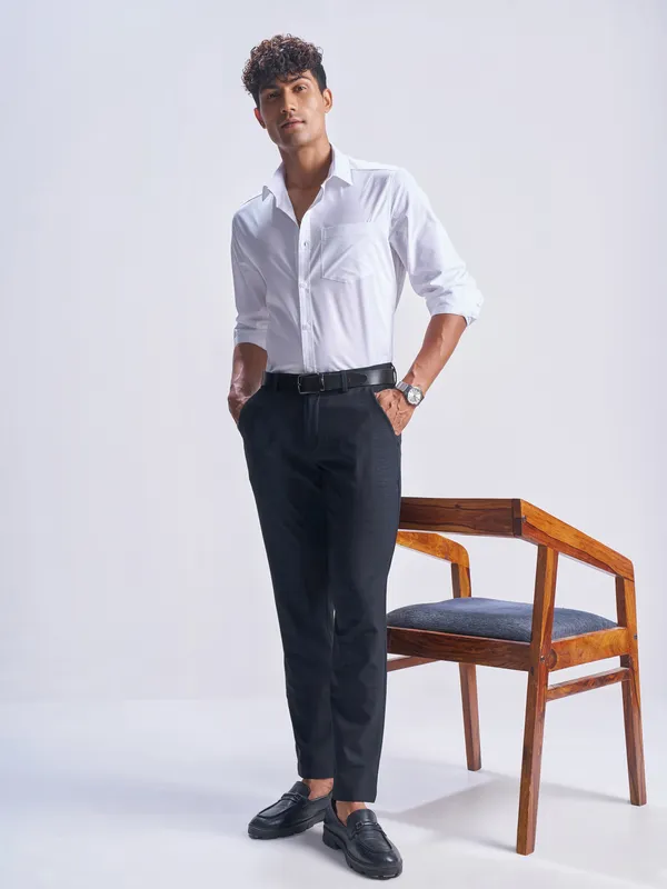 Highlander Men Navy Blue Slim Fit Checked Formal Trouser