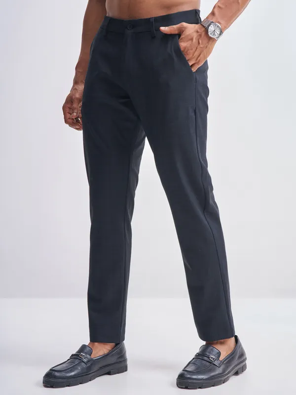 Highlander Men Navy Blue Slim Fit Checked Formal Trouser