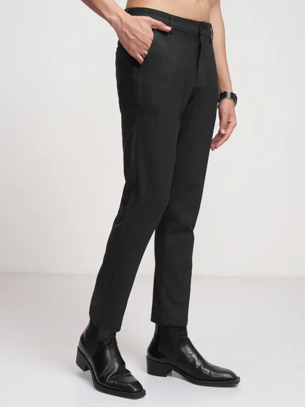 Highlander Men Black Slim Fit Checked Formal Trouser