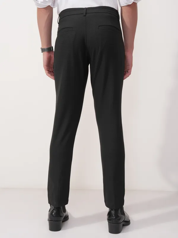 Highlander Men Black Slim Fit Solid Formal Trouser