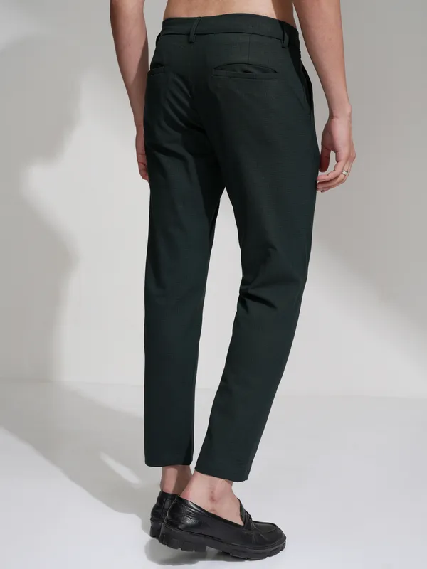 Highlander Men Green Slim Fit Checked Casual Trouser