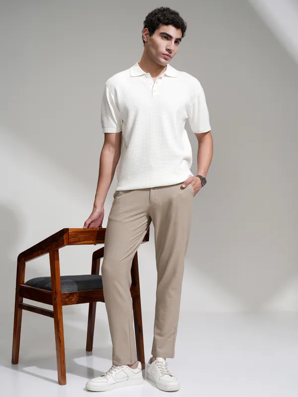 Highlander Men Khaki Slim Fit Checked Casual Trouser