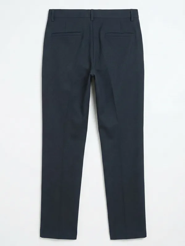 Highlander Men Navy Blue Slim Fit Solid Casual Trouser