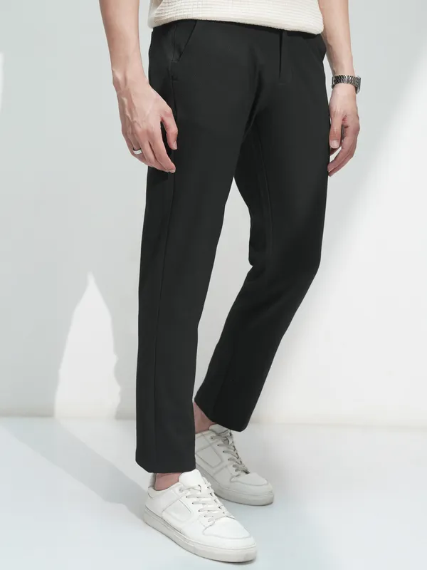 Highlander Men Black Slim Fit Solid Casual Trouser