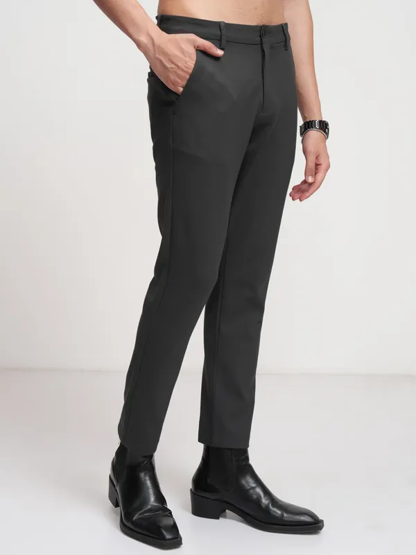 Highlander Men Charcoal Slim Fit Solid Formal Trouser