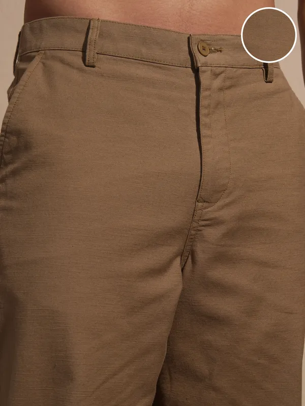 Highlander Men Brown Relaxed Fit Solid Casual Trouser
