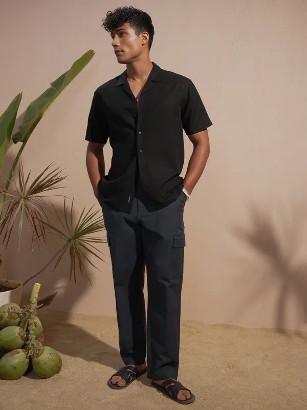 Highlander Men Blue Relaxed Fit Solid Cargo