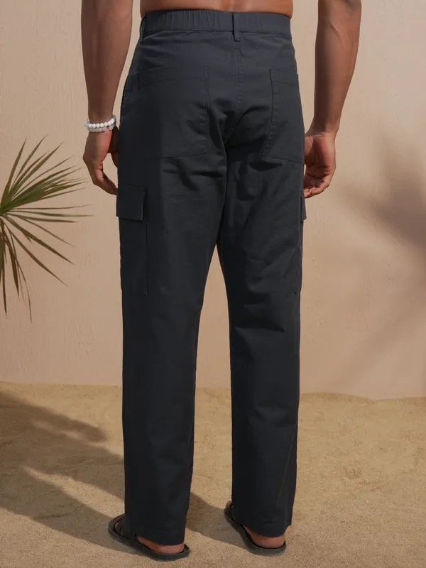 Highlander Men Blue Relaxed Fit Solid Cargo