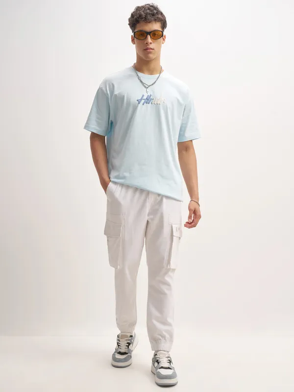 Highlander Men White Relaxed Fit Solid Cargos