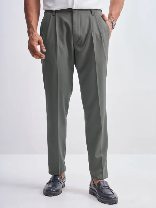 Highlander Men Grey Relaxed Fit Solid Formal Trouser