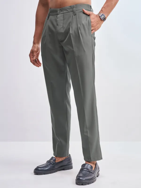 Highlander Men Grey Relaxed Fit Solid Formal Trouser