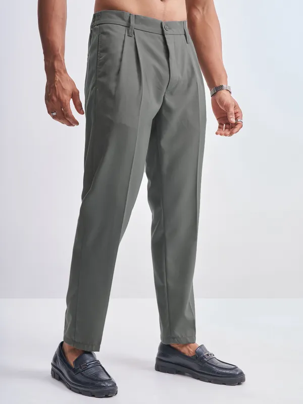 Highlander Men Grey Relaxed Fit Solid Formal Trouser