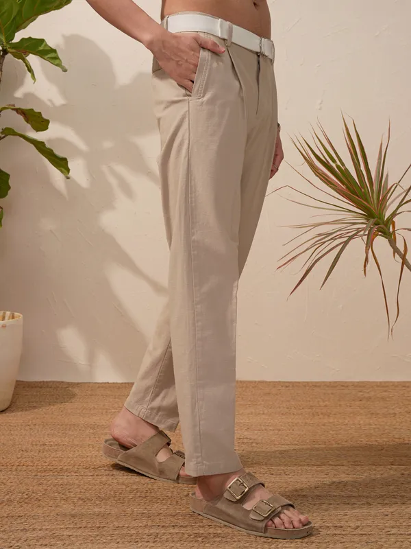 Highlander Men Green Relaxed Fit Solid Casual Trouser