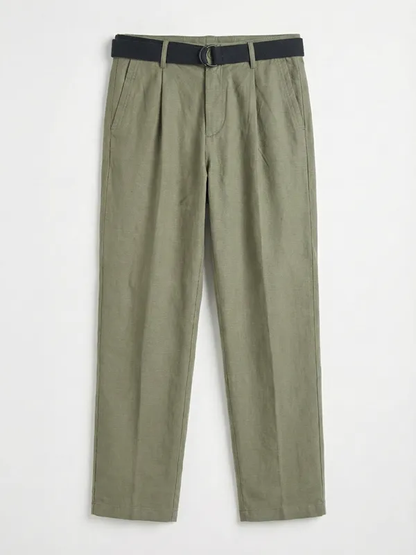 Highlander Men Green Relaxed Fit Solid Regular Trouser