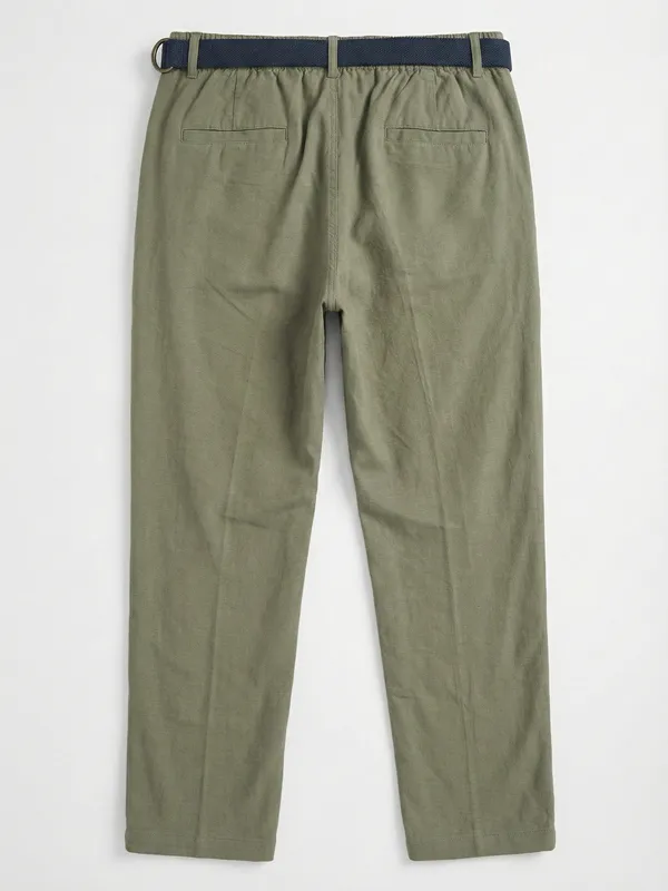 Highlander Men Green Relaxed Fit Solid Regular Trouser