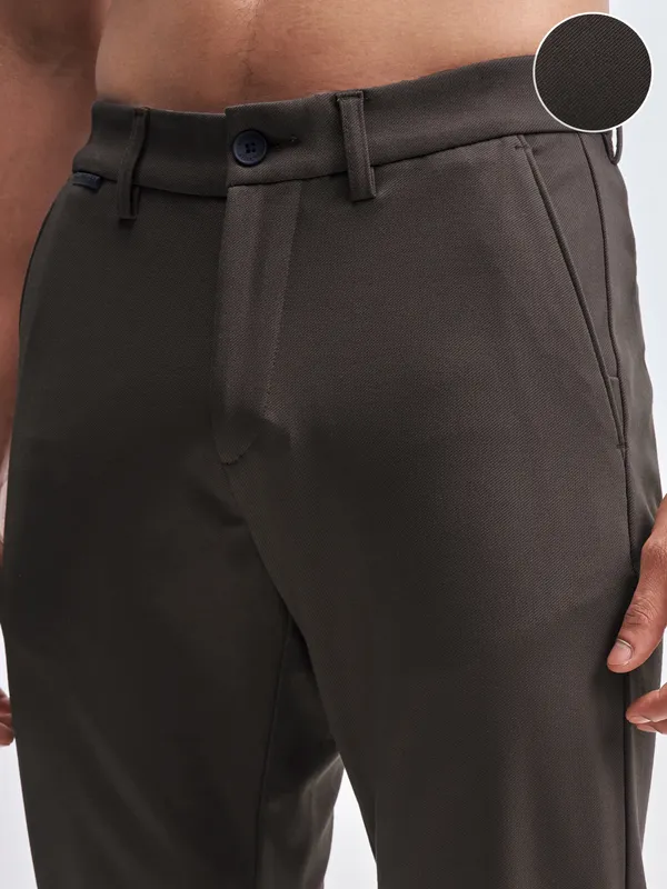 Highlander Men Brown Slim Fit Solid Formal Trouser