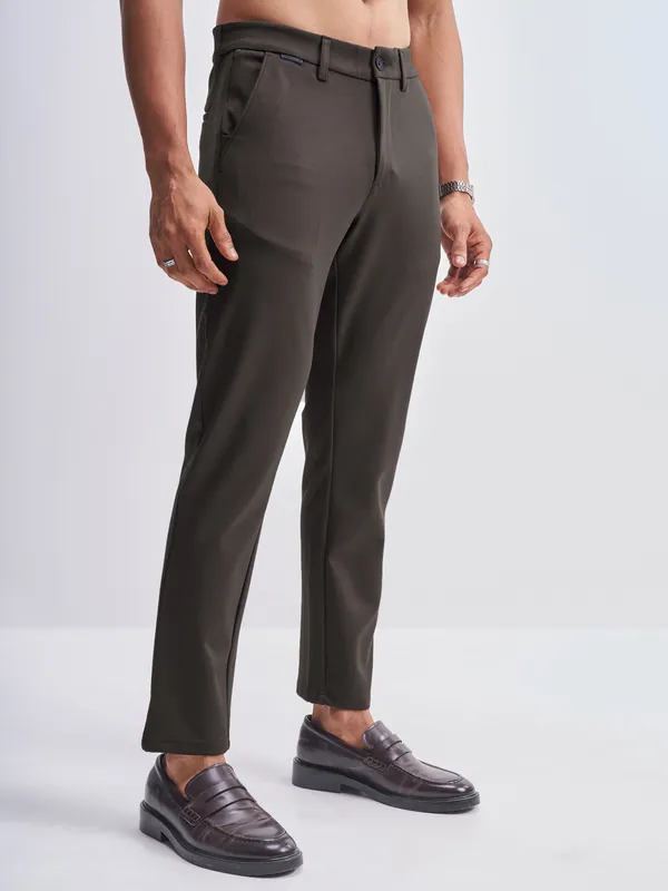 Highlander Men Brown Slim Fit Solid Formal Trouser