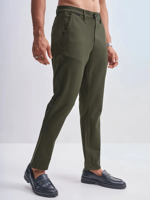 Highlander Men Olive Slim Fit Solid Formal Trouser