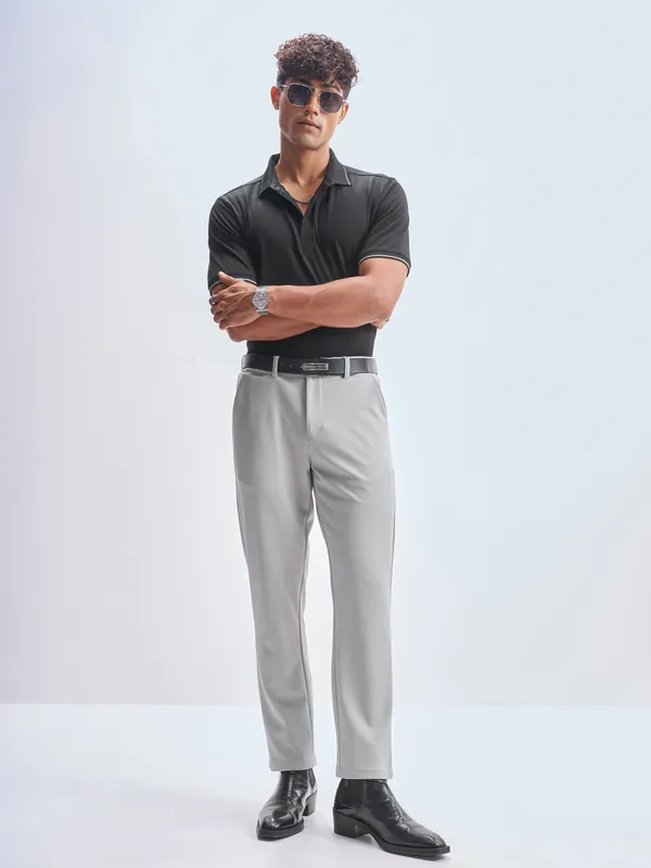 Highlander Men Grey Slim Fit Solid Formal Trouser