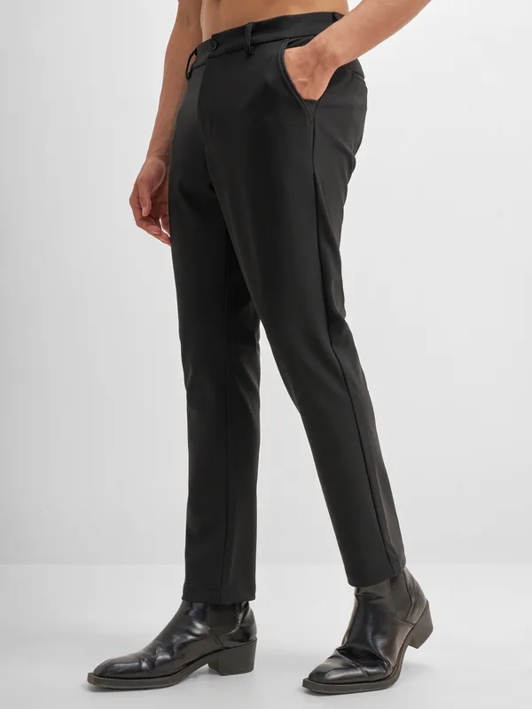 Highlander Men Black Slim Fit Solid Formal Trouser