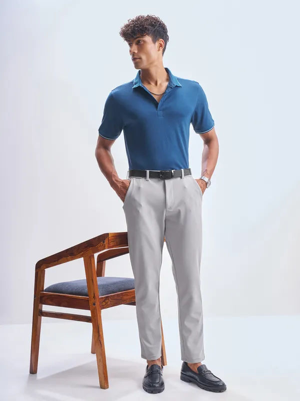 Highlander Men Grey Slim Fit Solid Formal Trouser