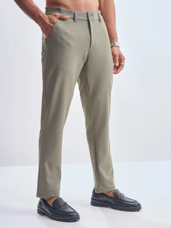 Highlander Men Olive Slim Fit Solid Formal Trouser