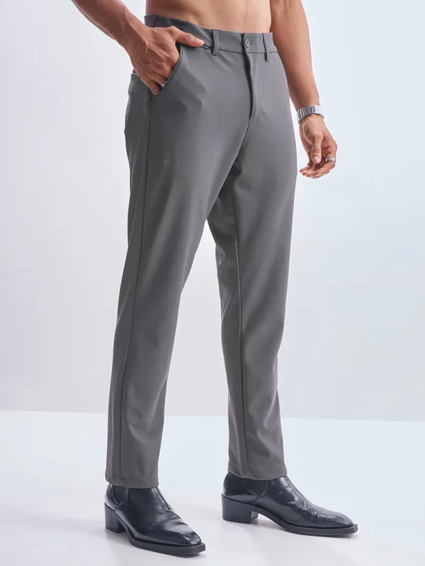 Highlander Men Grey Slim Fit Solid Formal Trouser