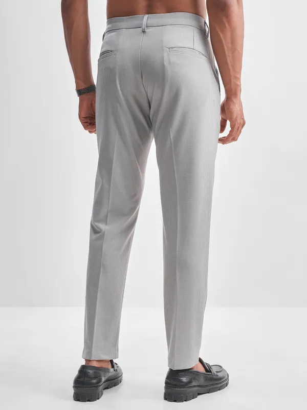 Highlander Men Grey Slim Fit Checked Formal Trouser