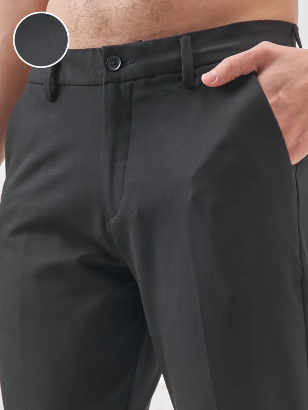 Highlander Men Black Slim Fit Solid Formal Trouser