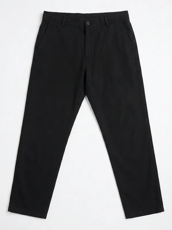 Highlander Men Black Relaxed Fit Solid Casual Trouser