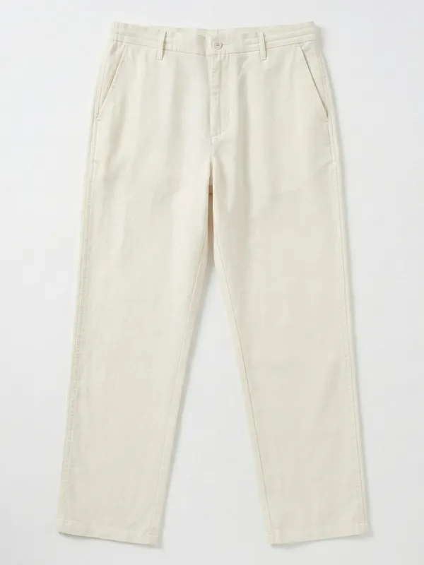 Highlander Men White Relaxed Fit Solid Casual Trouser