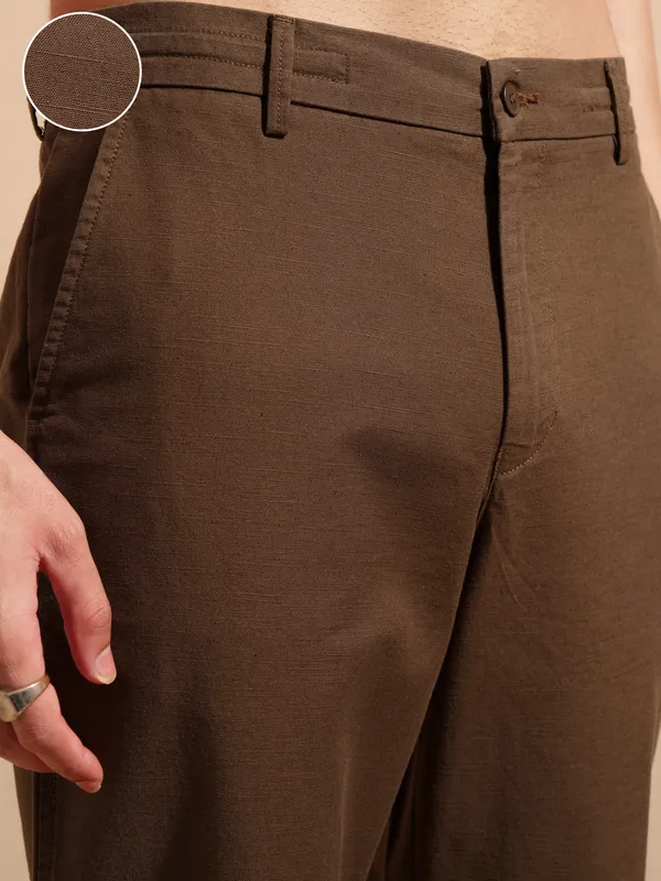 Highlander Men Brown Relaxed Fit Solid Casual Trouser