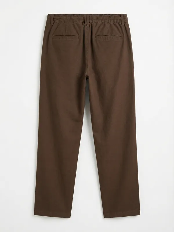 Highlander Men Brown Relaxed Fit Solid Casual Trouser