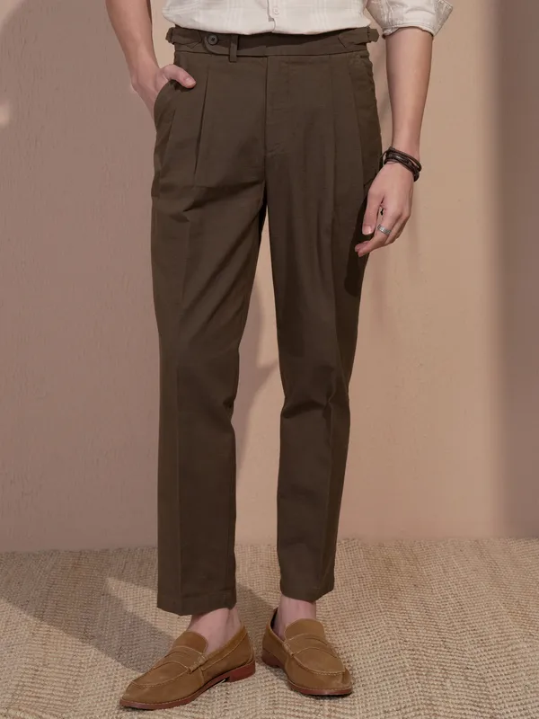 Highlander Men Brown Relaxed Fit Solid Casual Trouser