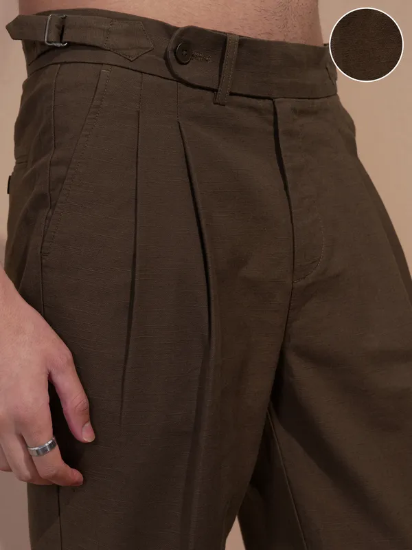 Highlander Men Brown Relaxed Fit Solid Casual Trouser